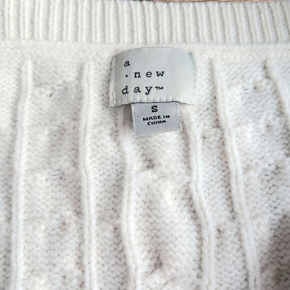 A NEW DAY Cream Off White Cable Knit Flutter Sleeve Tank Sweater Size Small - Picture 6 of 7